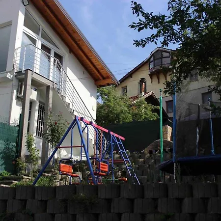 Vista Villa