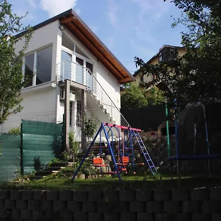 Vista Villa