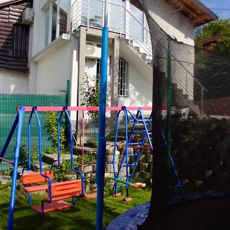 Vista Villa *